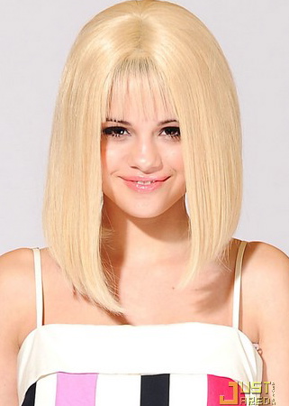 selena gomez pics 2009. Selena Gomez With Blond Hair